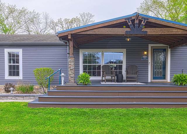 Property at 7512 W 136th Pl, Cedar Lake, IN 46303, 3 beds, 2.5 baths