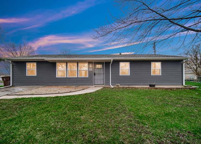 Property at 426 Nantucket Rd, Valparaiso, IN 46385, 3 beds, 1 bath