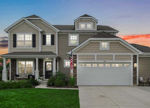 Property at 599 E 119th Pl, Crown Point, IN 46307, 4 beds, 2.5 baths