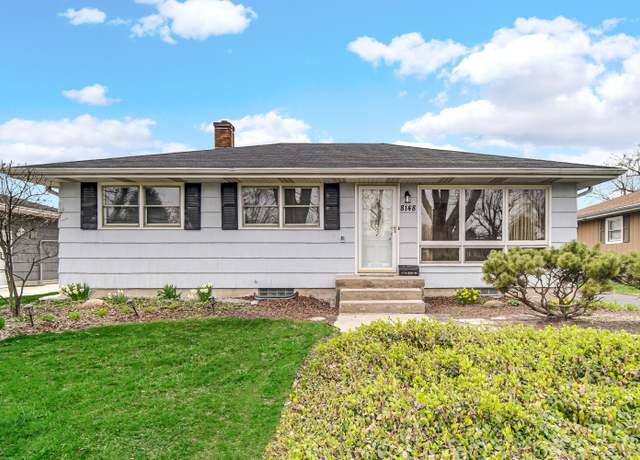 Property at 8148 Kooy Dr, Munster, IN 46321, 3 beds, 2 baths