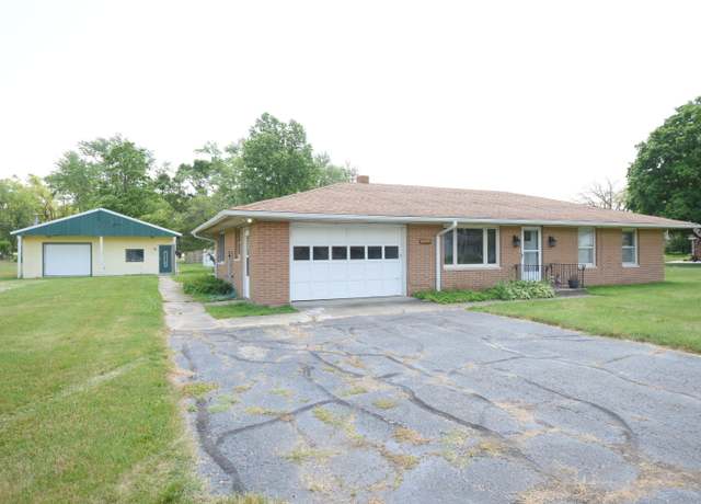 Property at 2473 S Mary's Ln, Rensselaer, IN 47978, 3 beds, 1.5 baths