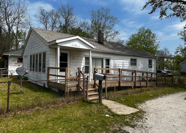 Property at 501 N Woodland Ave, Michigan City, IN 46360, 2 beds, 1 bath
