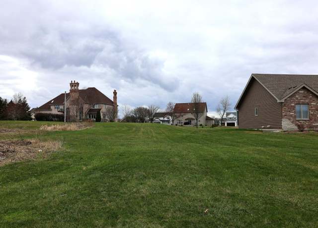 Property at 76 Bergamo Ln E, Crown Point, IN 46307