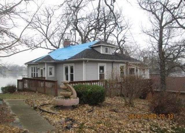 Property at 603 S Lakeview Dr, Lowell, IN 46356, 3 beds, 2 baths