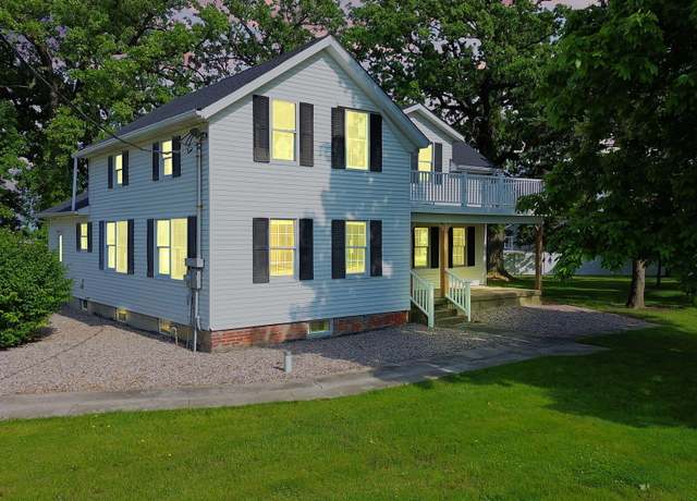 Property at 12929 Delaware St, Crown Point, IN 46307, 5 beds, 2 baths