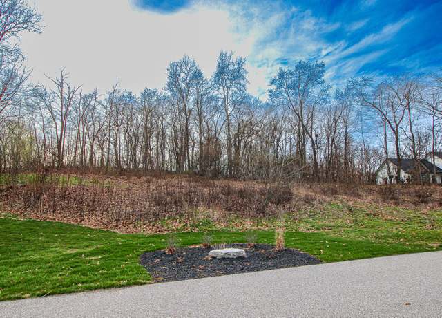 Property at 10264 Forest Hills Dr, Demotte, IN 46310
