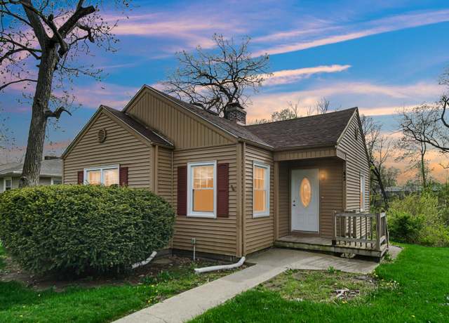 Property at 42 Indian Trl, Merrillville, IN 46410, 2 beds, 1 bath