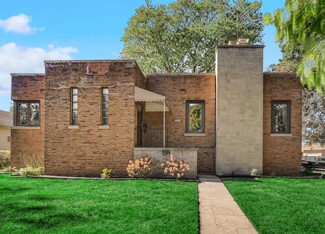 Property at 1936 Warwick Ave, Whiting, IN 46394, 3 beds, 2 baths