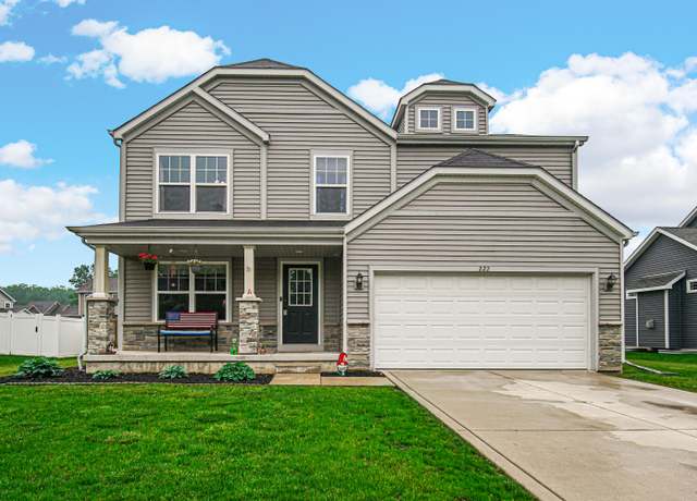Property at 222 Trailcreek Dr, Chesterton, IN 46304, 4 beds, 2.5 baths