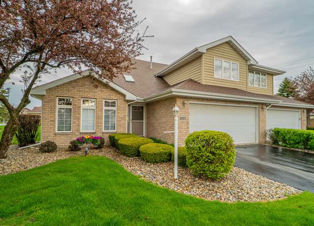 Property at 1010 Easy St Unit C, Crown Point, IN 46307, 3 beds, 3 baths