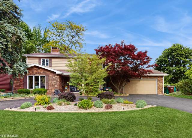 Property at 9243 Greenwood Ave, Munster, IN 46321, 4 beds, 2.5 baths