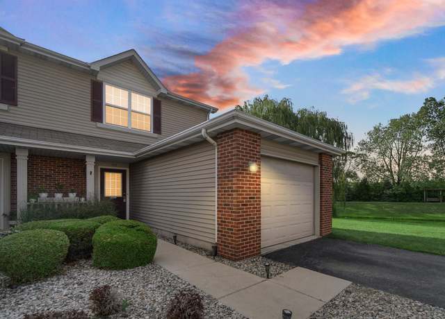 Property at 911 Flagstone Dr, Dyer, IN 46311, 2 beds, 1.5 baths