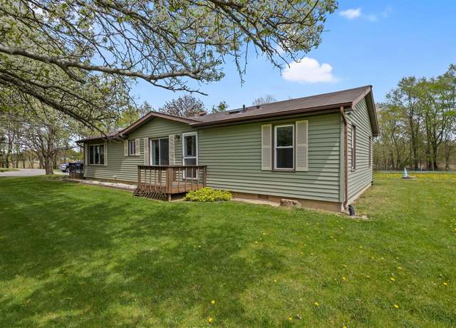 Property at 7879 N Emery Rd, New Carlisle, IN 46552, 3 beds, 2 baths