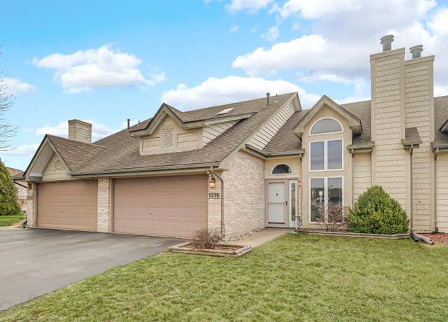 Property at 1376 W 94th Ct, Crown Point, IN 46307, 2 beds, 2 baths
