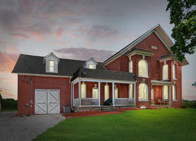 Property at 611 N 450 (wolf Road) W, Valparaiso, IN 46385, 6 beds, 5 baths