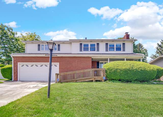 Property at 2707 W 60th Dr, Merrillville, IN 46410, 4 beds, 2.5 baths