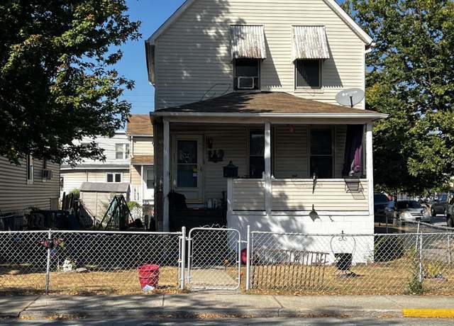 Property at 602 W 145th St, East Chicago, IN 46312, 6 beds, 2 baths