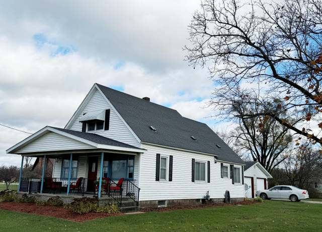Property at 535 S Halleck St, Demotte, IN 46310, 2 beds, 2 baths