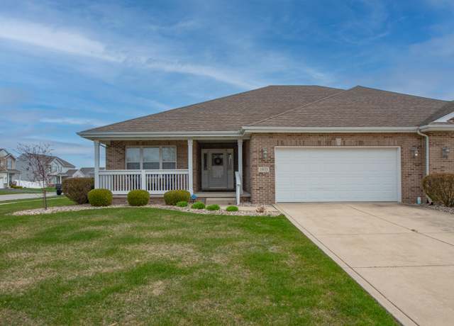 Property at 1933 Northwinds Dr, Dyer, IN 46311, 2 beds, 3 baths
