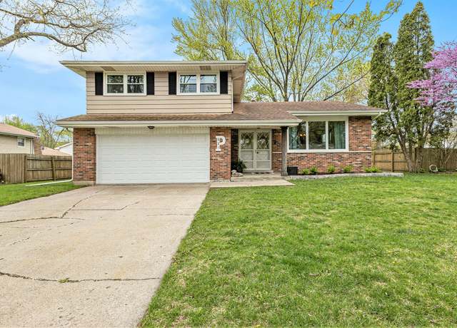 Property at 521 Mary Ln, Crown Point, IN 46307, 3 beds, 2 baths