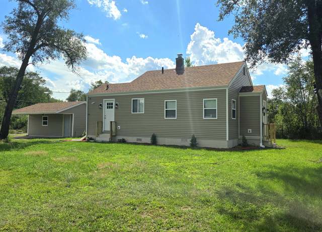 Property at 1009 W 2nd Ave, Gary, IN 46402, 3 beds, 1 bath