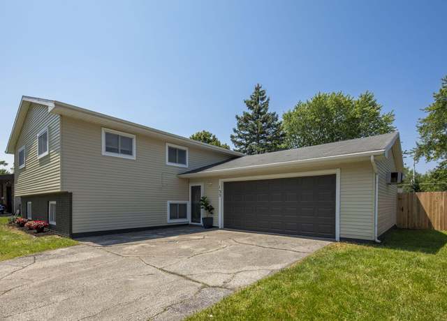 Property at 133 Crestwood Dr, Michigan City, IN 46360, 5 beds, 2 baths