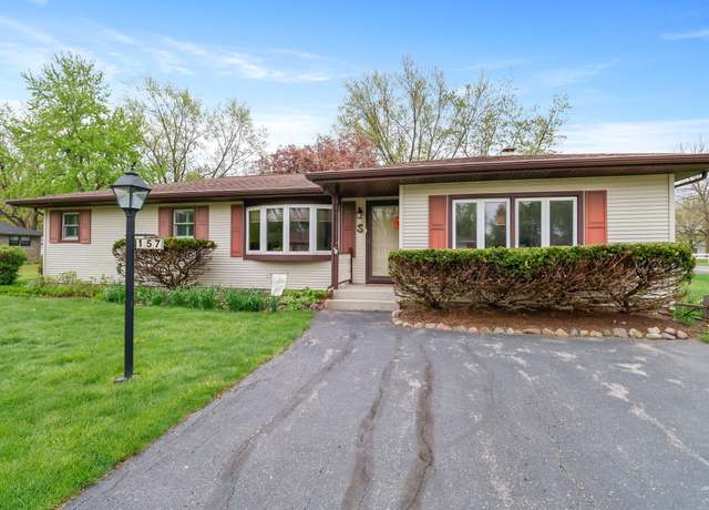 Property at 157 Green Acres Dr, Valparaiso, IN 46383, 3 beds, 1.5 baths