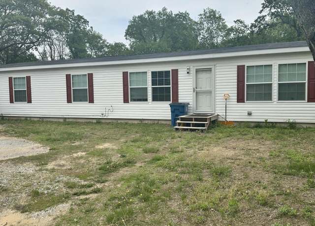 Property at 10975 N 506 E, Demotte, IN 46310, 4 beds, 2 baths