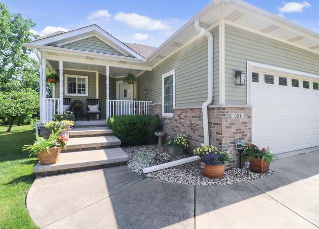 Property at 351 Taylor Ln, Valparaiso, IN 46383, 2 beds, 2.5 baths