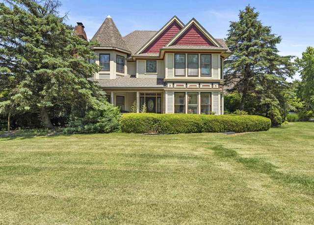Property at 263 E Paul Revere Dr, Chesterton, IN 46304, 4 beds, 3 baths