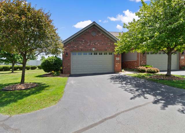 Property at 830 Boxwood Dr, Munster, IN 46321, 3 beds, 3 baths