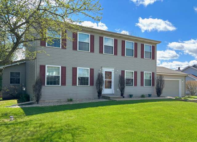 Property at 7975 E 99th Ln, Crown Point, IN 46307, 3 beds, 2.5 baths