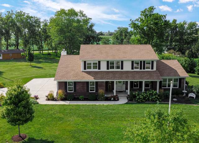 Property at 206 W Marion St, Mount Ayr, IN 47964, 4 beds, 3.5 baths