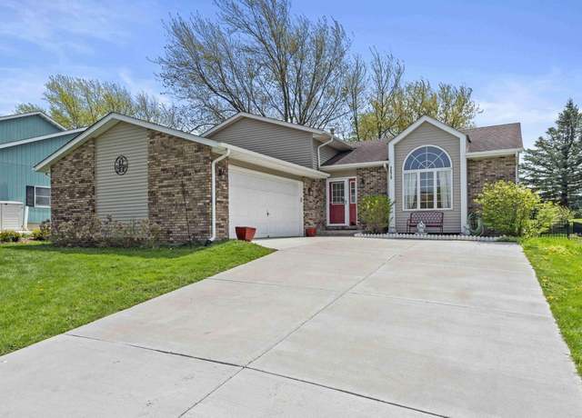 Property at 1275 Brandywine Rd, Crown Point, IN 46307, 4 beds, 2 baths