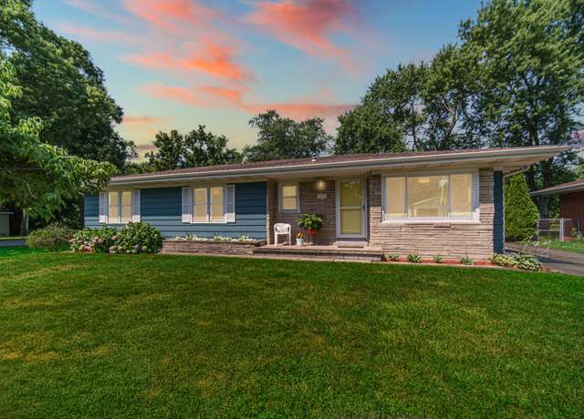 Property at 3092 Oakwood St, Portage, IN 46368, 4 beds, 1 bath