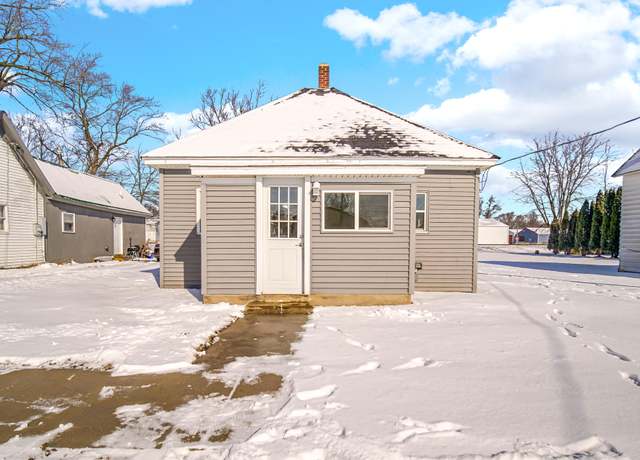 Property at 426 E Vine St, Rensselaer, IN 47978, 2 beds, 1 bath
