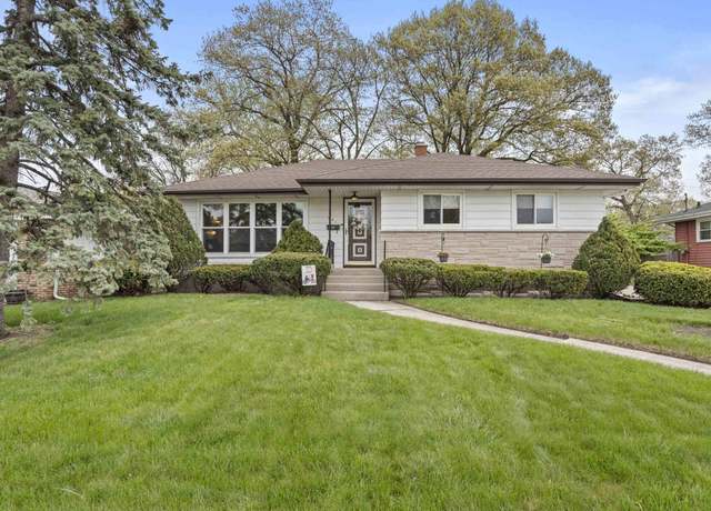 Property at 541 N Jay Ave, Griffith, IN 46319, 3 beds, 1.5 baths