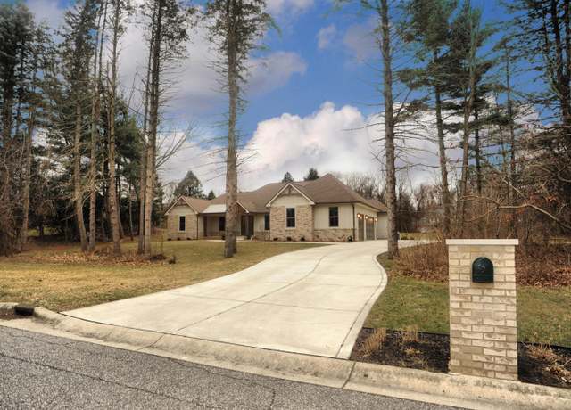 Property at 363 Ridgeview Dr, Chesterton, IN 46304, 3 beds, 3.5 baths