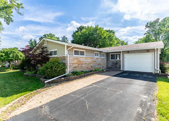 Property at 8032 Kooy Dr, Munster, IN 46321, 3 beds, 1.5 baths