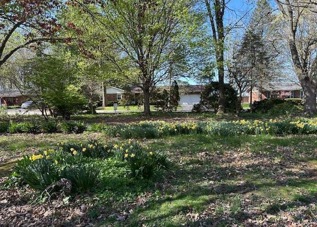 Property at 304 Melody Ln, Kouts, IN 46347