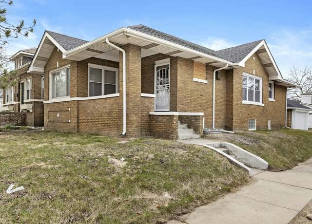 Property at 800 Garfield St, Gary, IN 46404, 4 beds, 2 baths