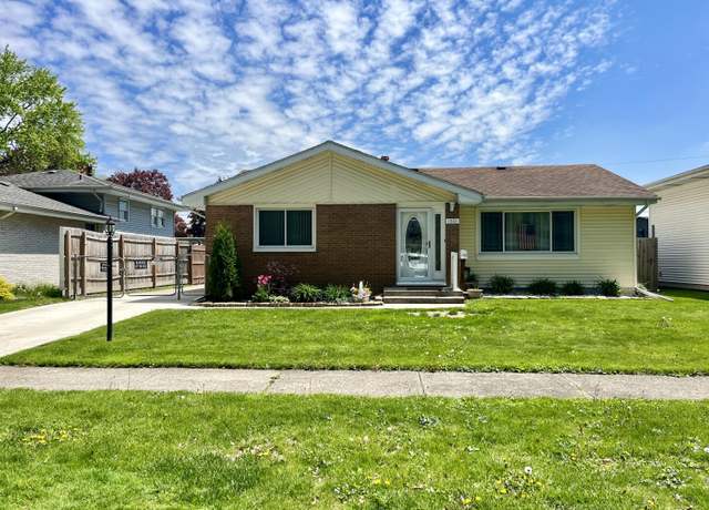 Property at 1501 Mississippi St, Hobart, IN 46342, 3 beds, 2 baths
