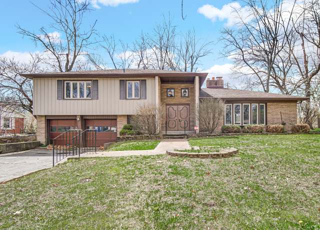 Property at 924 Quinn Pl, Dyer, IN 46311, 4 beds, 3 baths