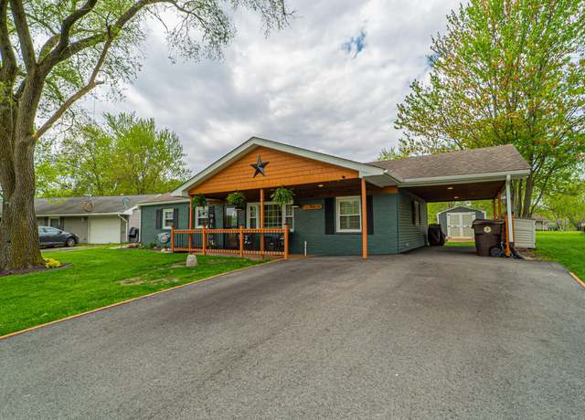 Property at 10622 Baker St, Crown Point, IN 46307, 3 beds, 1 bath