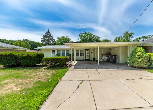 Property at 411 N Lake Shore Dr, Hobart, IN 46342, 2 beds, 2 baths