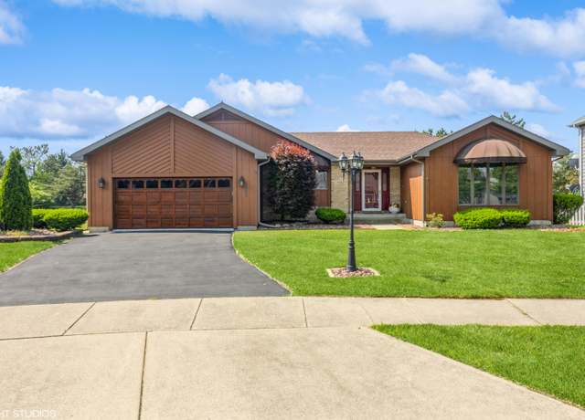 Property at 1440 Brandywine Dr, Munster, IN 46321, 4 beds
