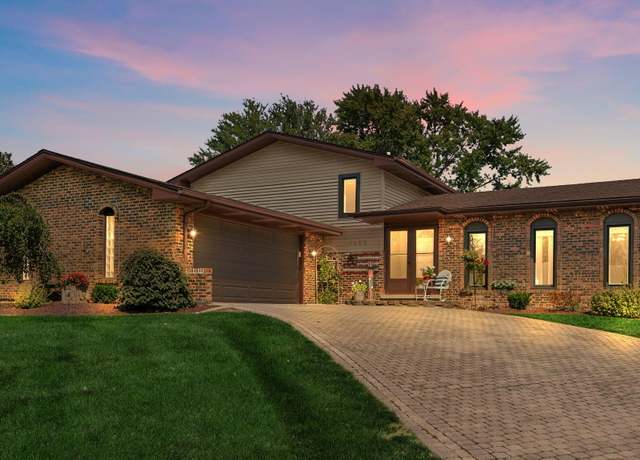 Property at 2605 Osage Dr, Dyer, IN 46311, 4 beds, 2 baths