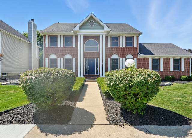 Property at 2900 Manchester Ln, Schererville, IN 46375, 4 beds, 3 baths