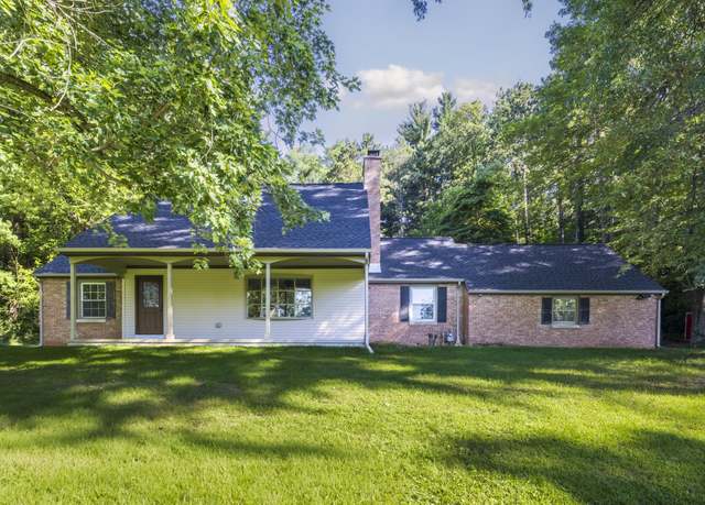 Property at 820 N 350 E, Valparaiso, IN 46383, 4 beds, 2.5 baths