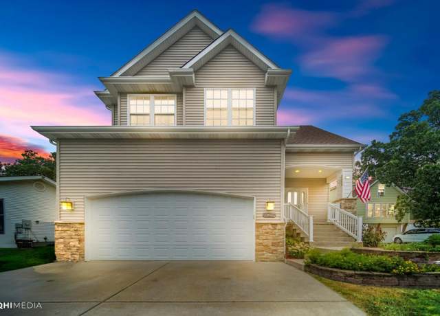 Property at 562 S Lakeview Dr, Lowell, IN 46356, 3 beds, 3.5 baths